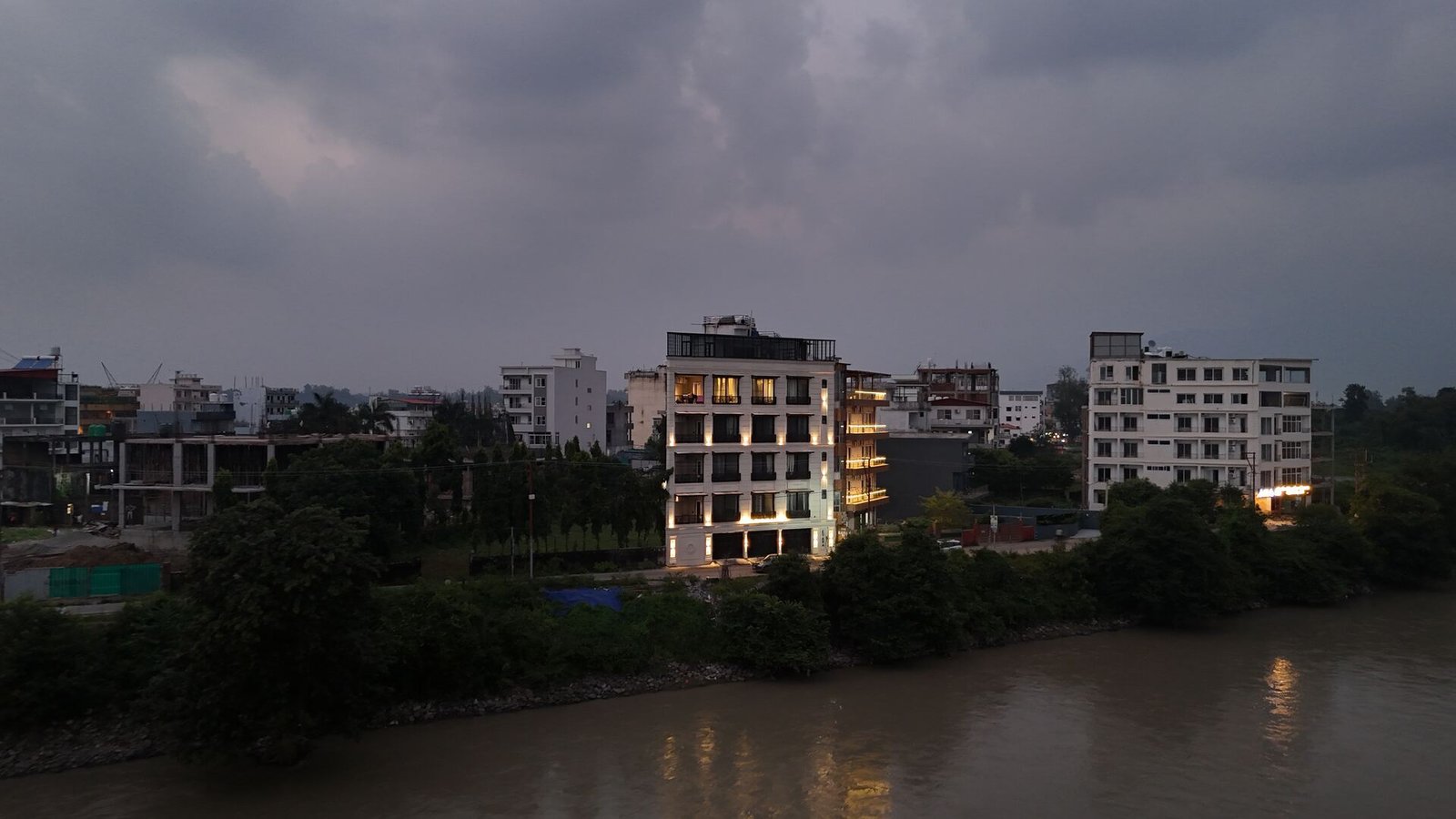 Evara by the Ganges, illuminated at dusk
